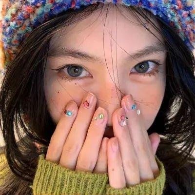 三条黑暗的街道